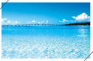 宮古島の海をイメージした ミヤコブルー のホタルガラスアクセサリー 沖縄のホタルガラス工房長七屋 オンラインショップ